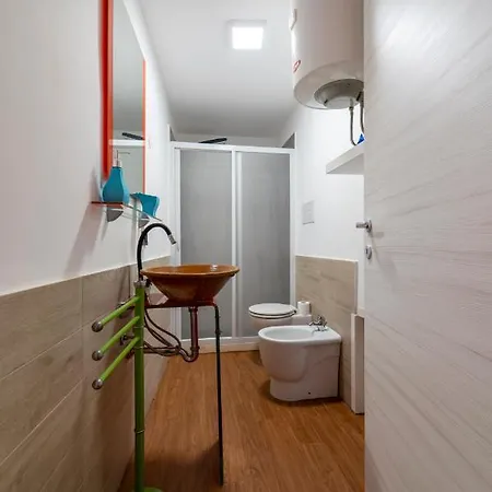 Apartment Sweet Breeze *