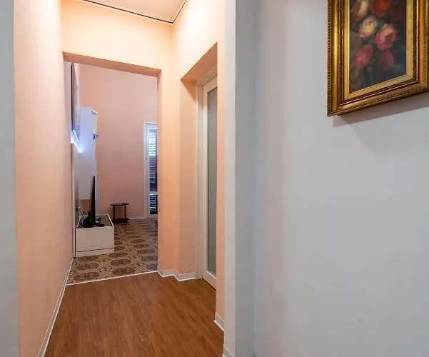 Apartment Sweet Breeze *