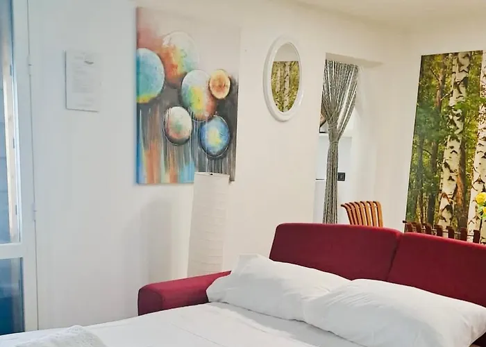 Apartment Sweet Breeze *